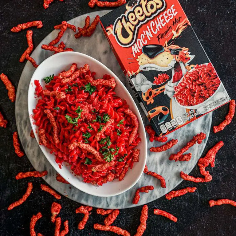Cheetos Mac and Cheese Flamin Hot csípős tészta 160g Szavatossági idő: 2026-12-10