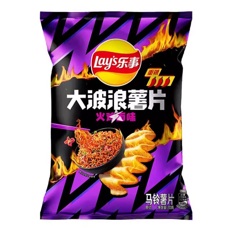 Lay's Big Wave Hot Chicken Noodle 70g Csípős csirkés tésztás chips