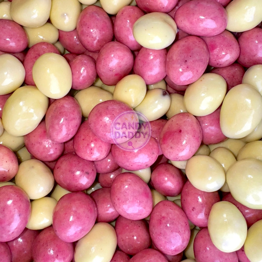 White chocolate strawberry dragee 100g